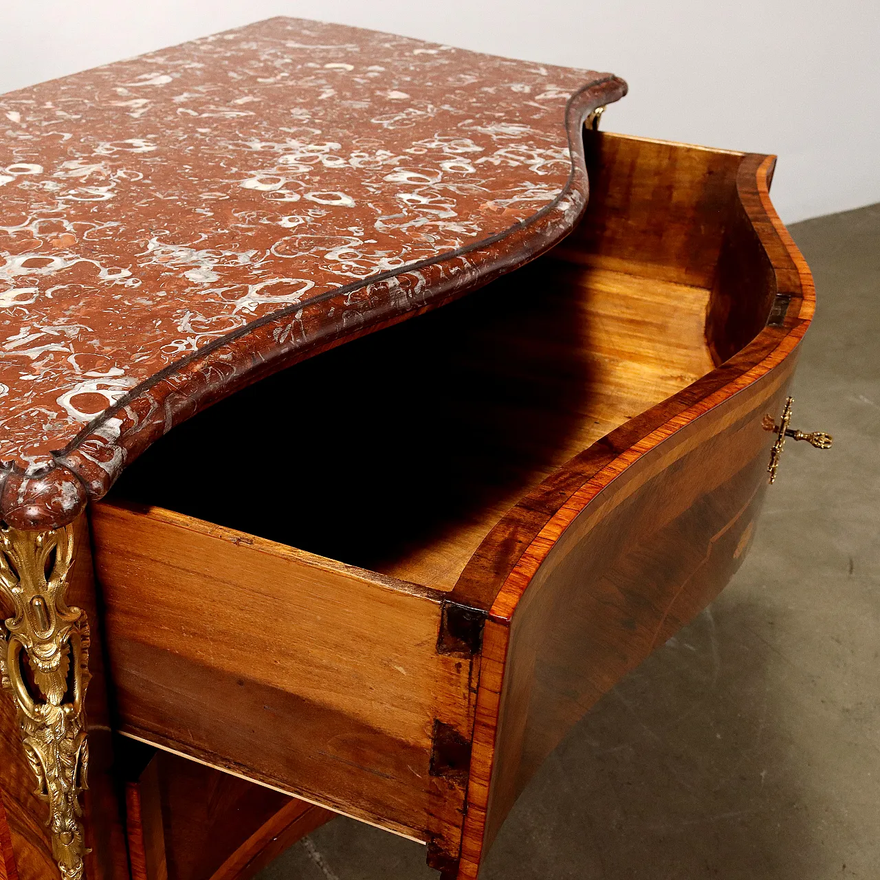 Rococo rosewood dresser with bronze and red marble elements, 18th century 6