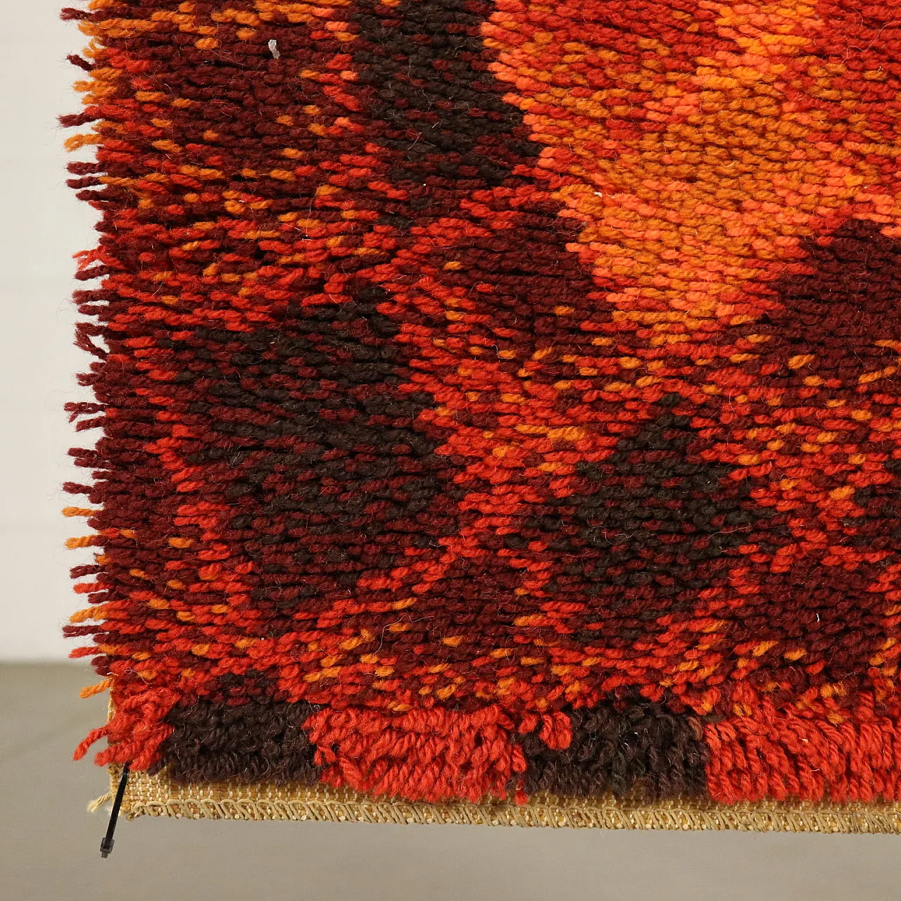 Tappeto in misto lana a pelo lungo 6