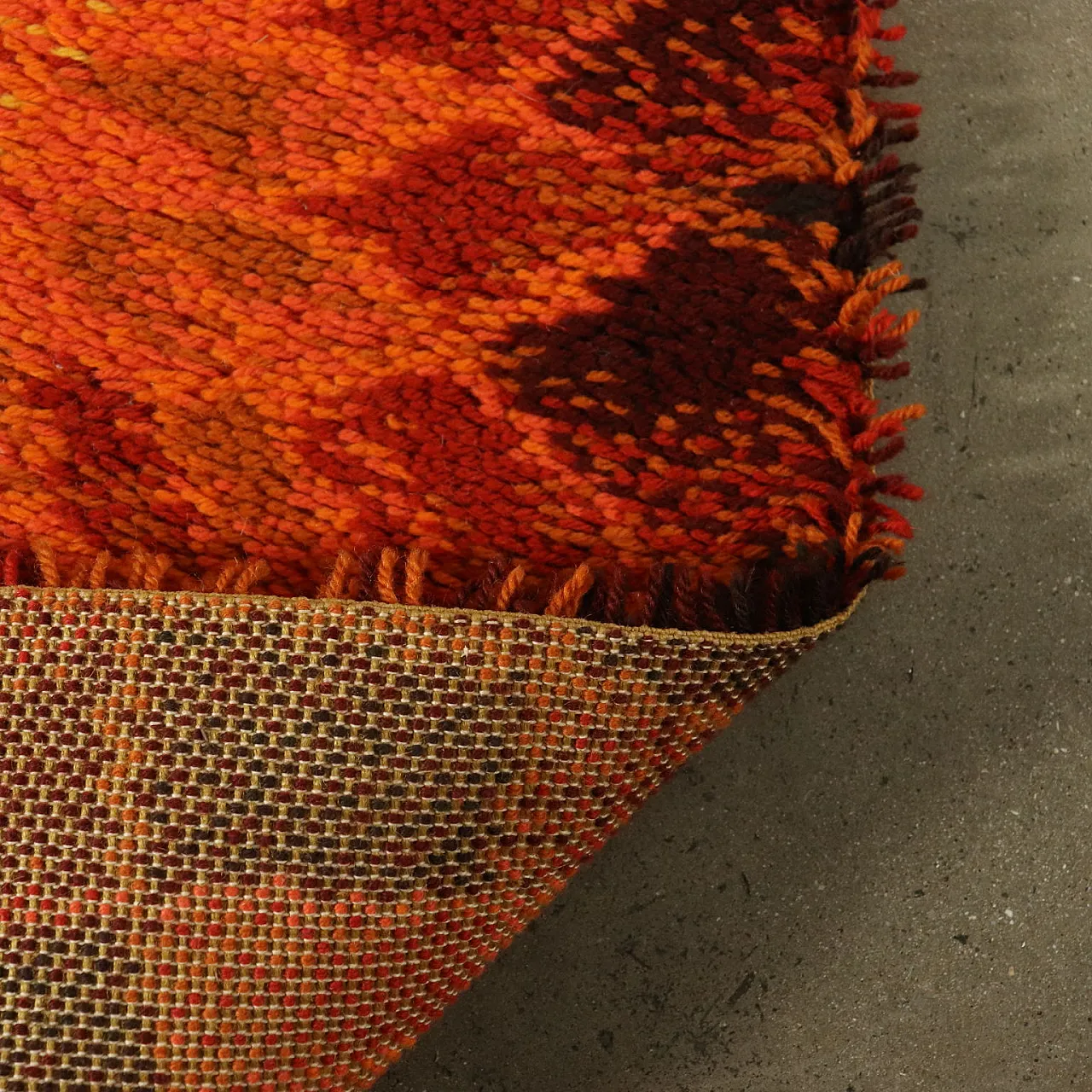 Tappeto in misto lana a pelo lungo 9