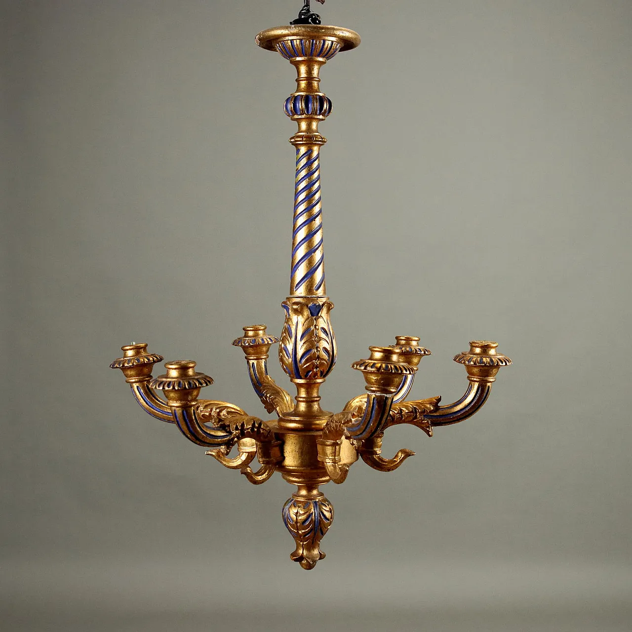 Neoclassical style chandelier in carved, gilded and painted wood 3