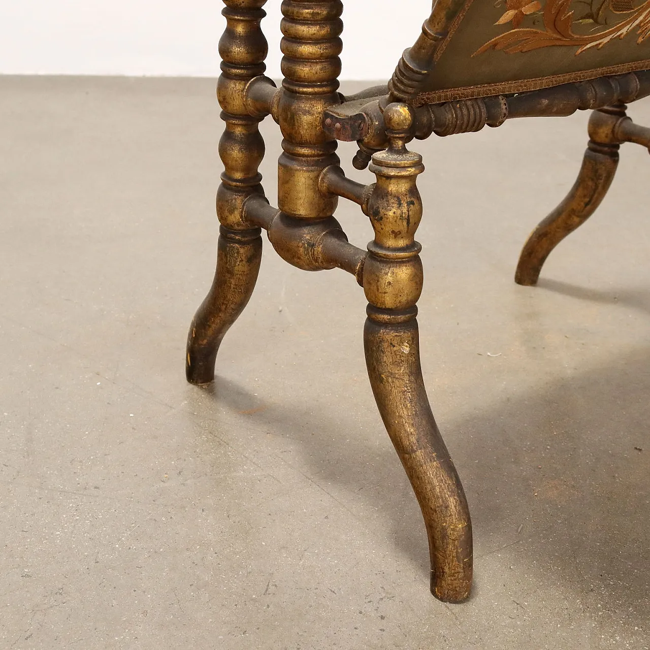 Portariviste in legno dorato e seta ricamata, '800 5