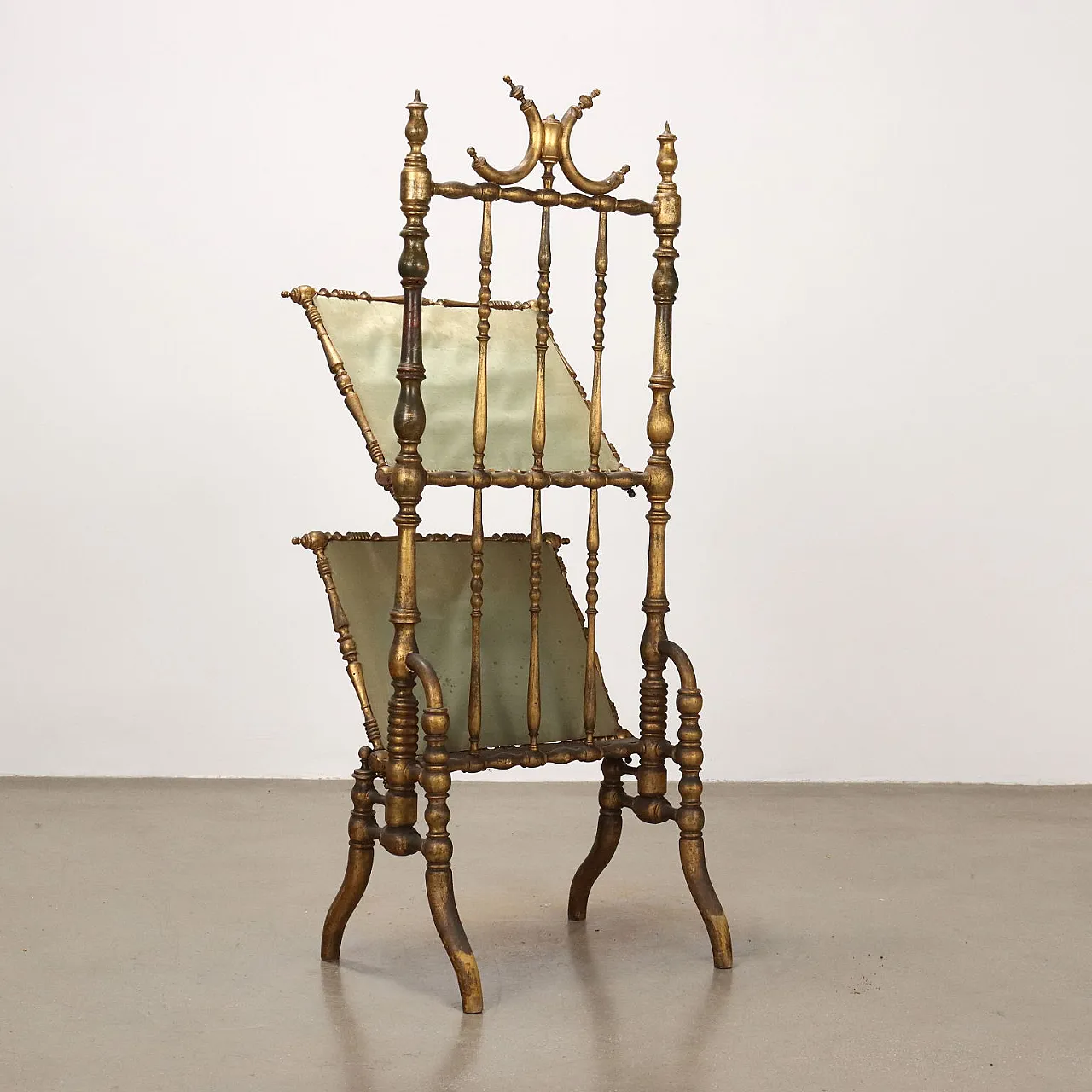 Portariviste in legno dorato e seta ricamata, '800 10