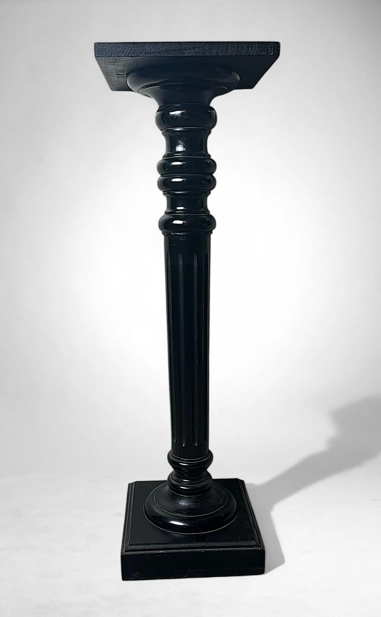 Pedestal in ebonized walnut, 19th century 3