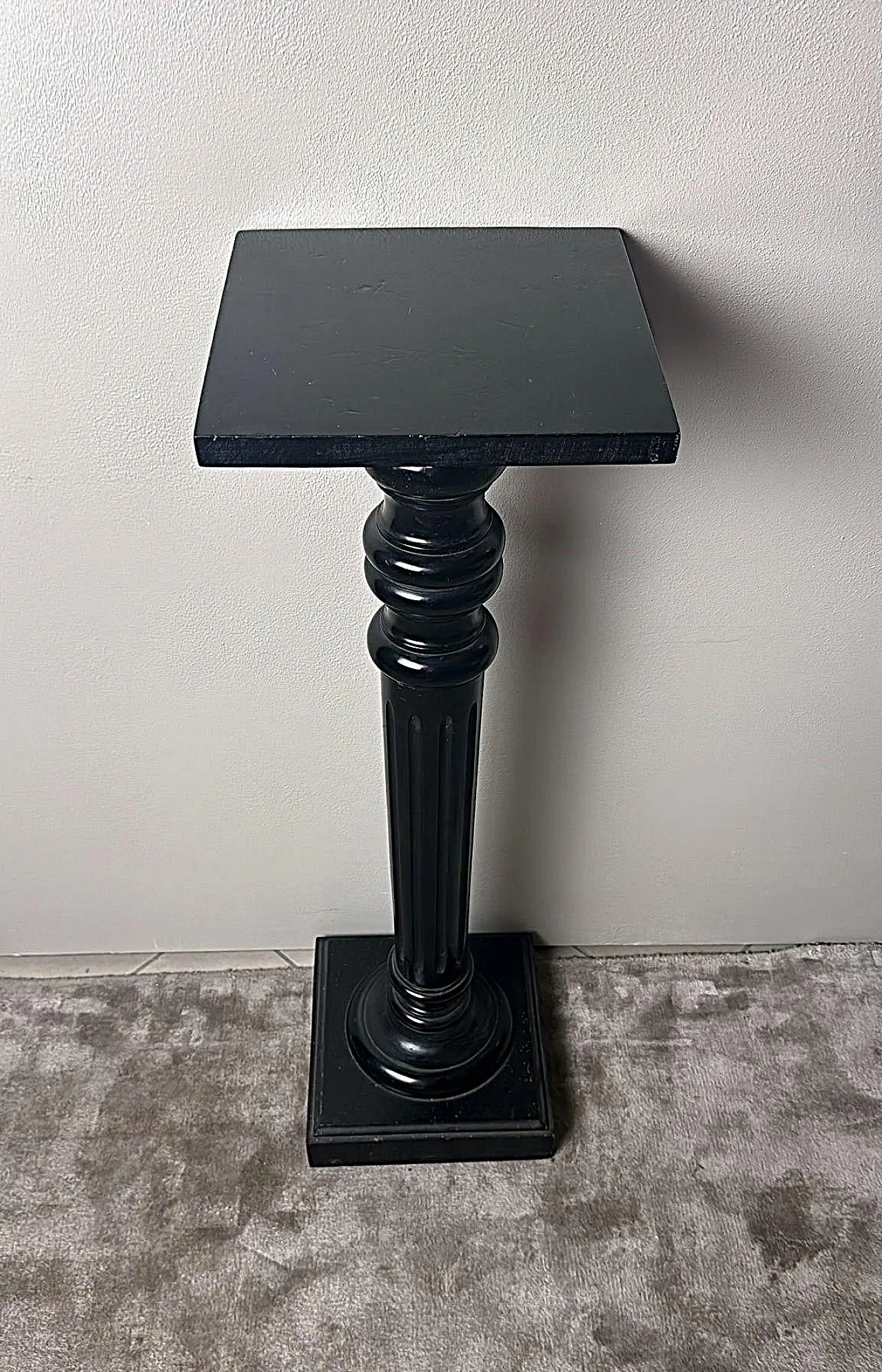 Pedestal in ebonized walnut, 19th century 18