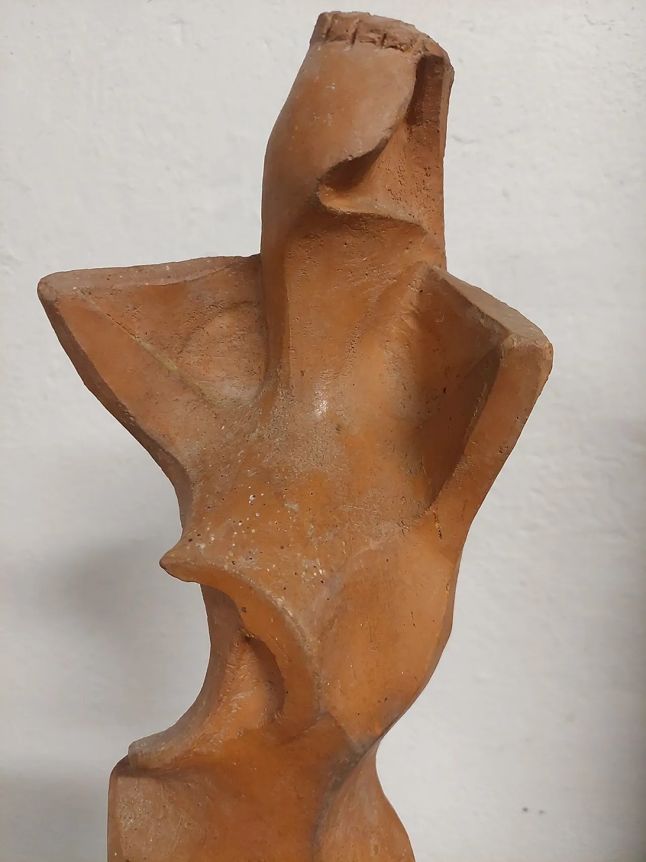 Female terracotta figure by Alberto Sparapani, 20th century 10