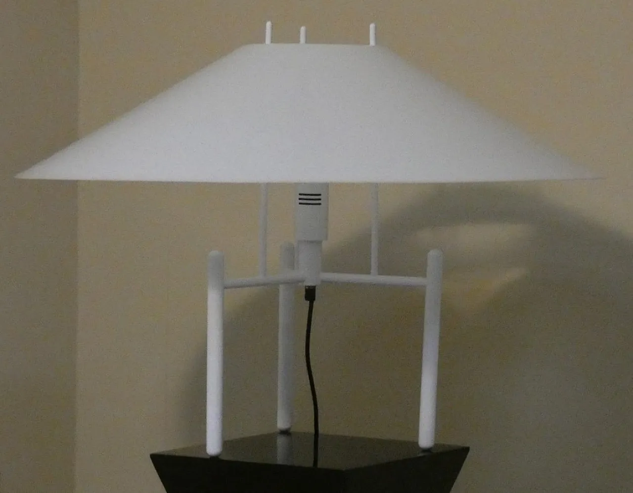 Model 694 Pagoda Lamp by Elio Martinelli for Martinelli Luce, Italy, 1980s 4