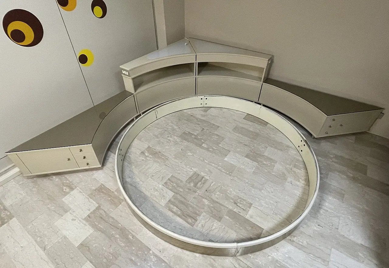 Round Six-Piece Swivel Bed with Corner Frame, 1970s 29