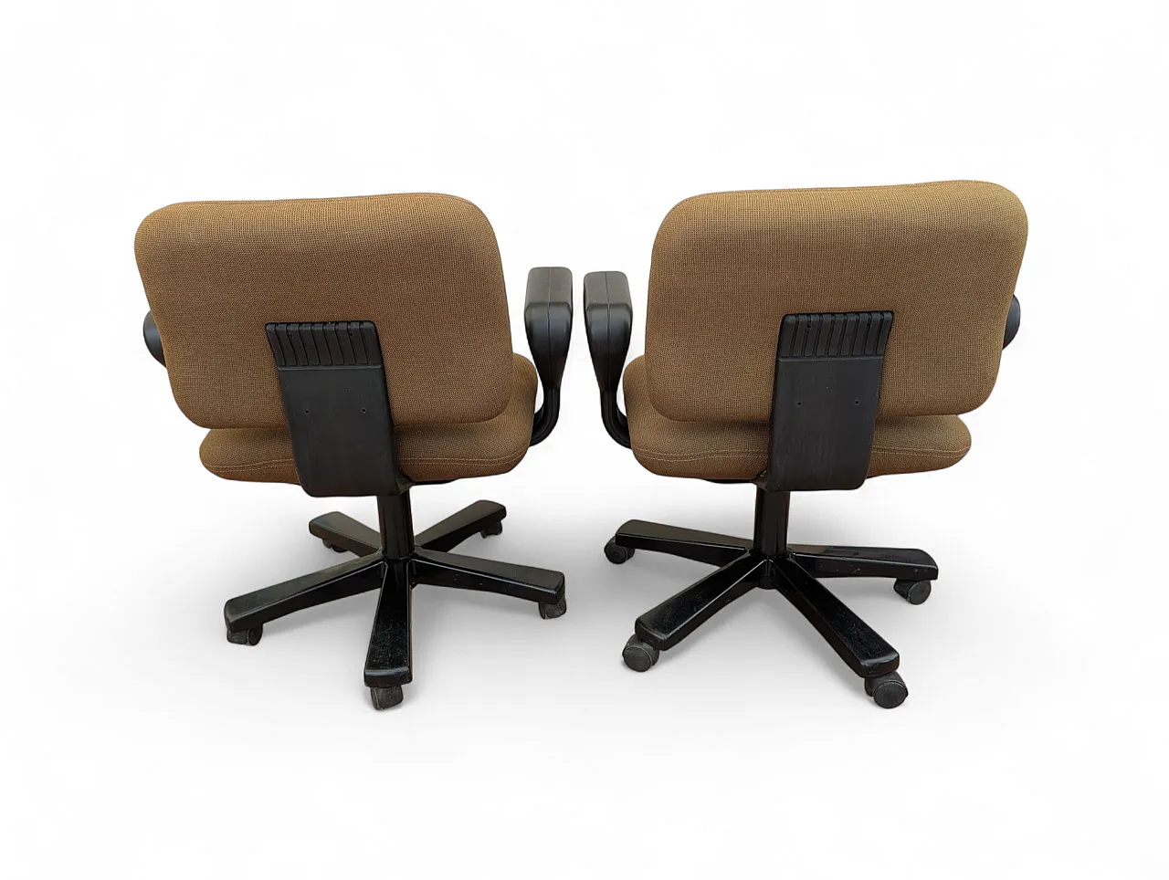 Pair of armchairs from the 80s office 2