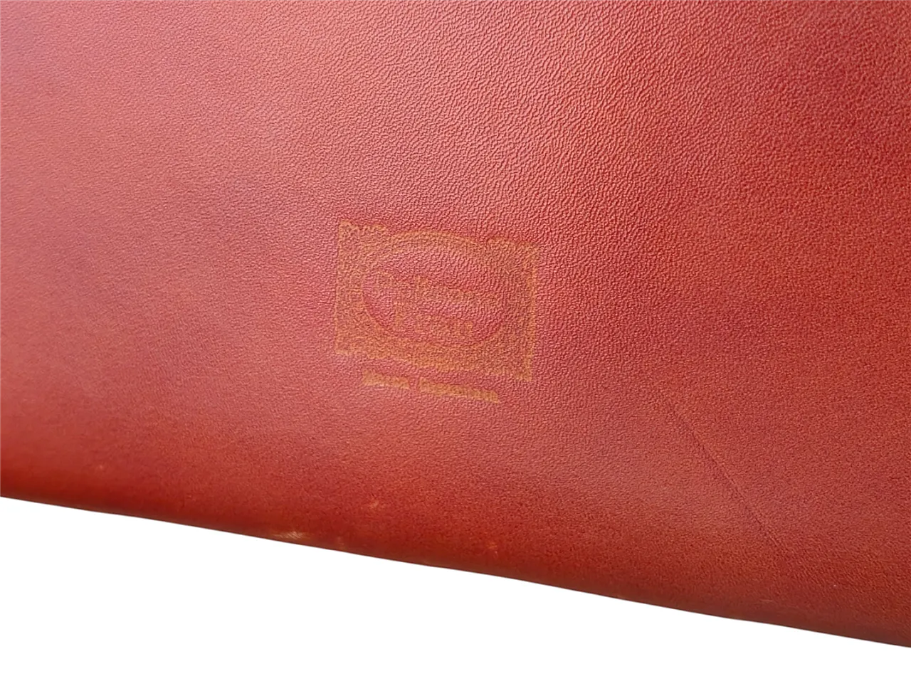 Coppia di poltrone in pelle Frau, anni '80 2