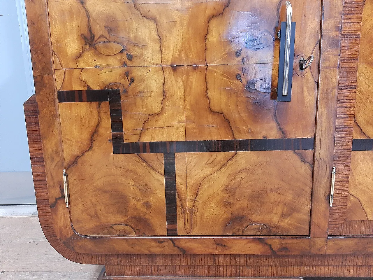 Art deco sideboard in walnut and rosewood, 1930 5