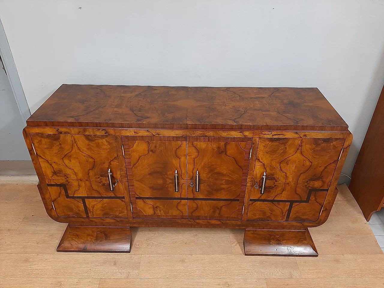 Art deco sideboard in walnut and rosewood, 1930 9