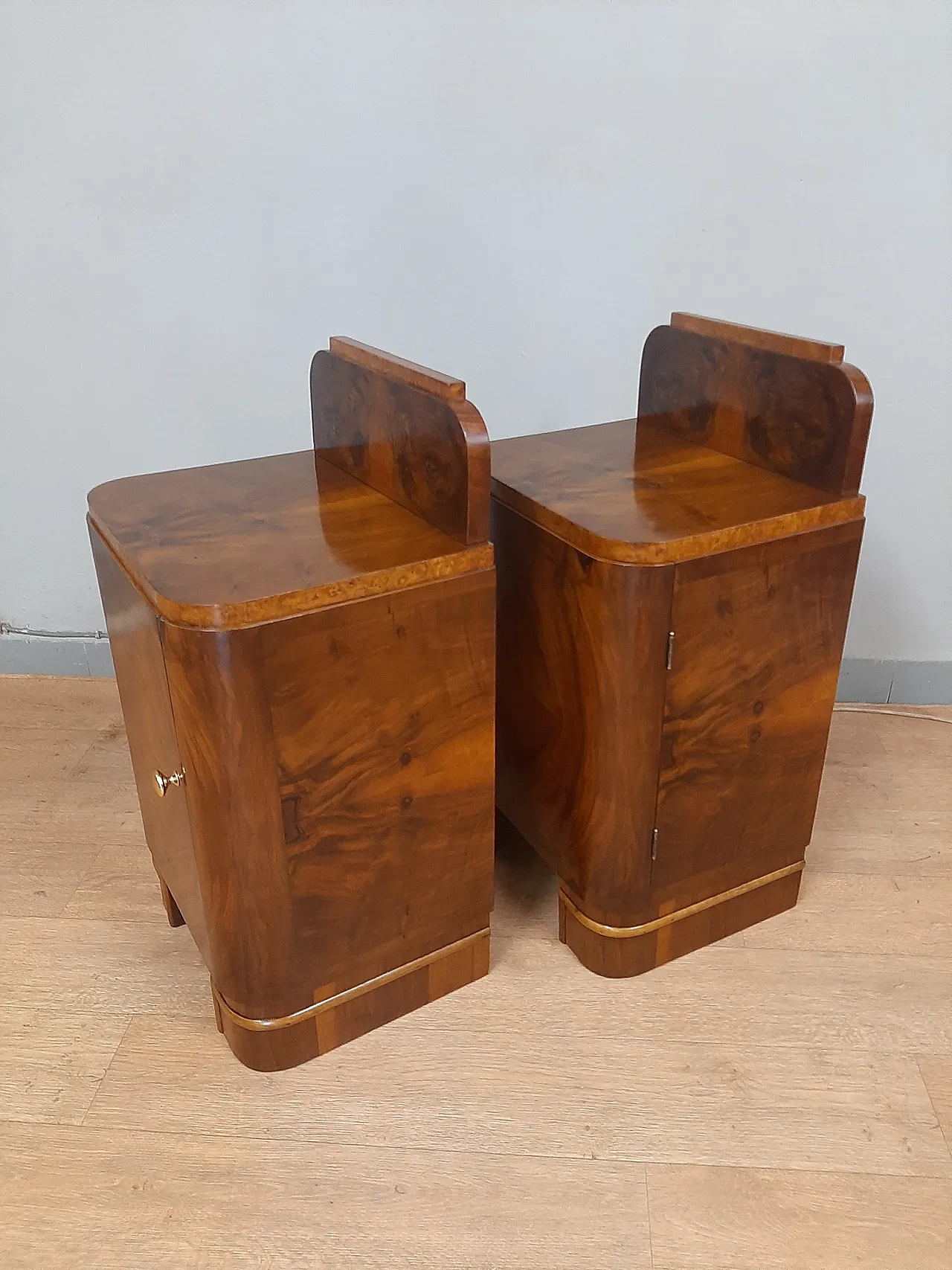 Pair of Art Deco beds in blonde and root, 1930-40 3