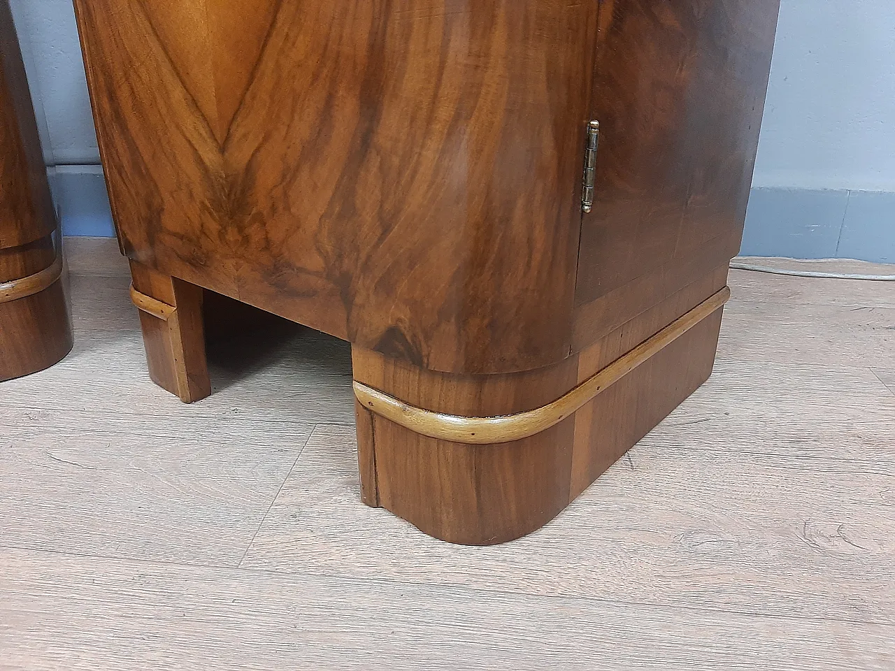 Pair of Art Deco beds in blonde and root, 1930-40 5