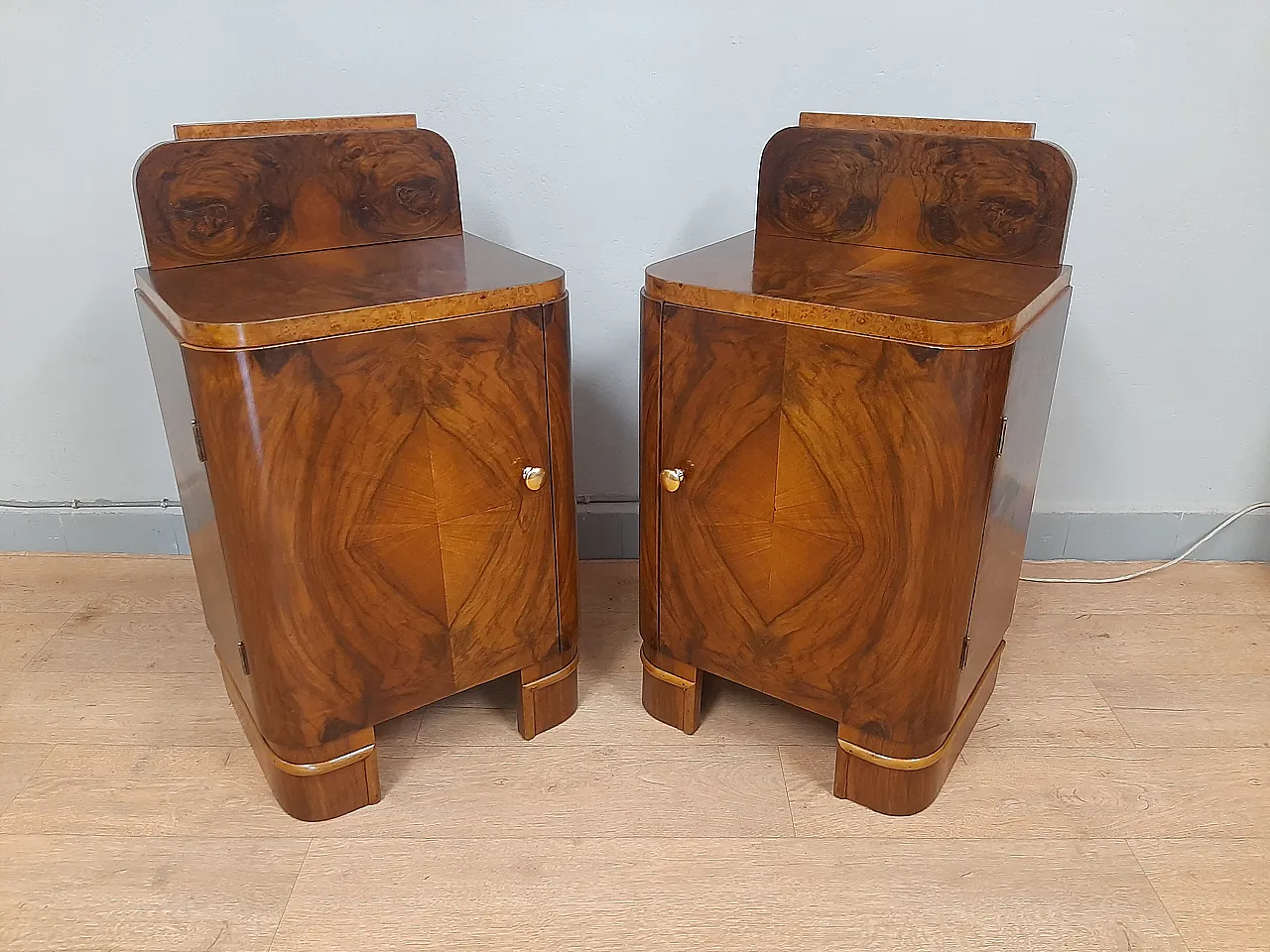 Pair of Art Deco beds in blonde and root, 1930-40 7