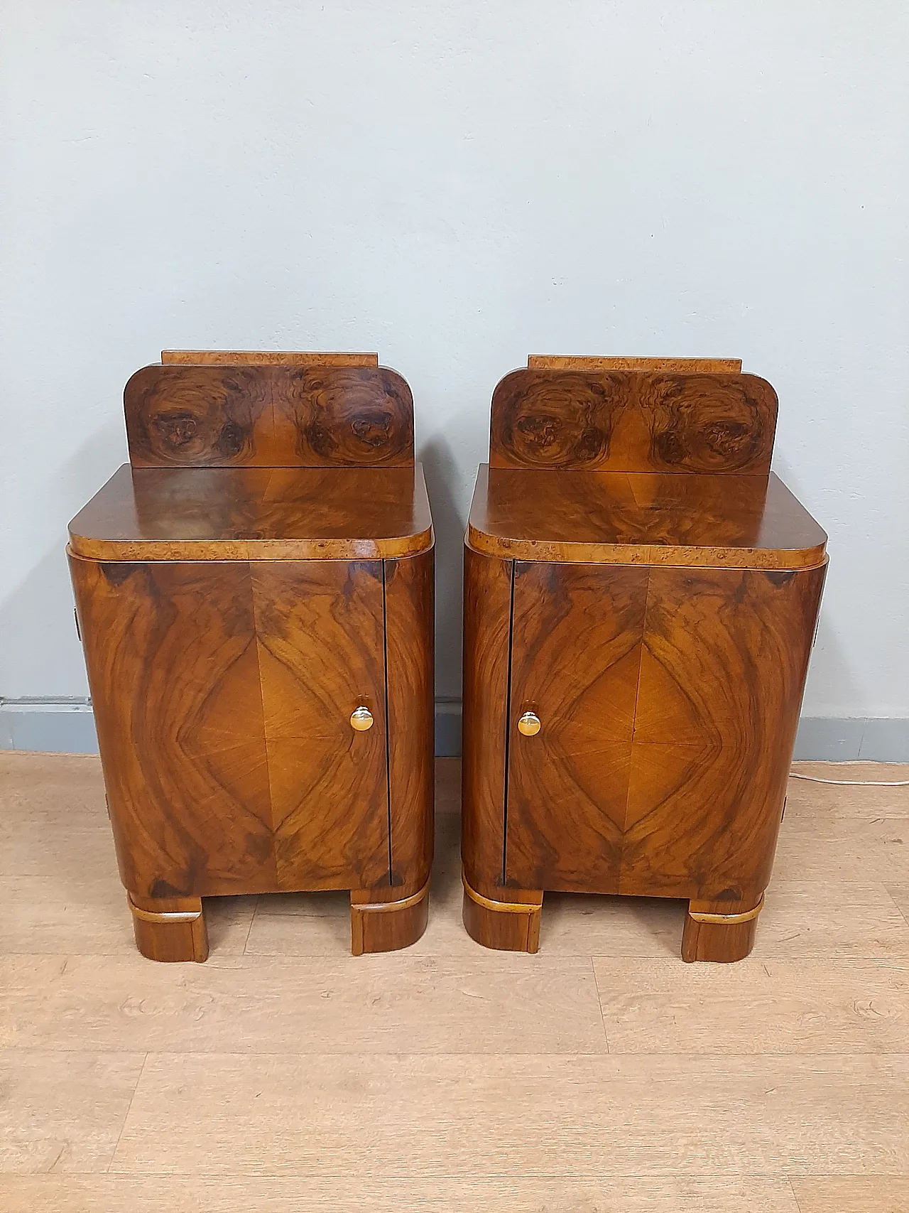 Pair of Art Deco beds in blonde and root, 1930-40 10