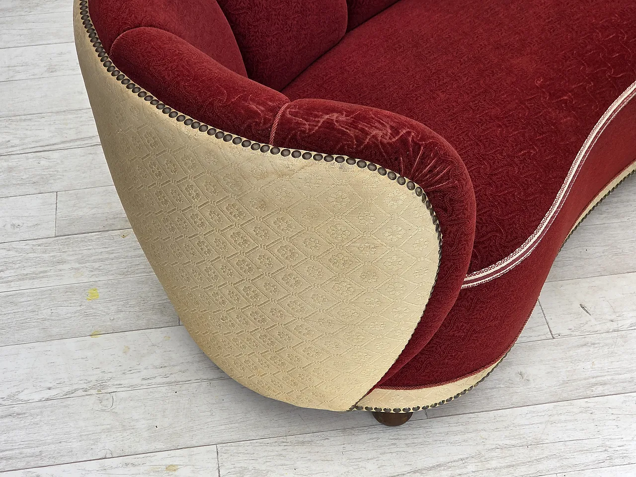 Danish curved 2-seater sofa, red/beige wool fabric, 1960s 6