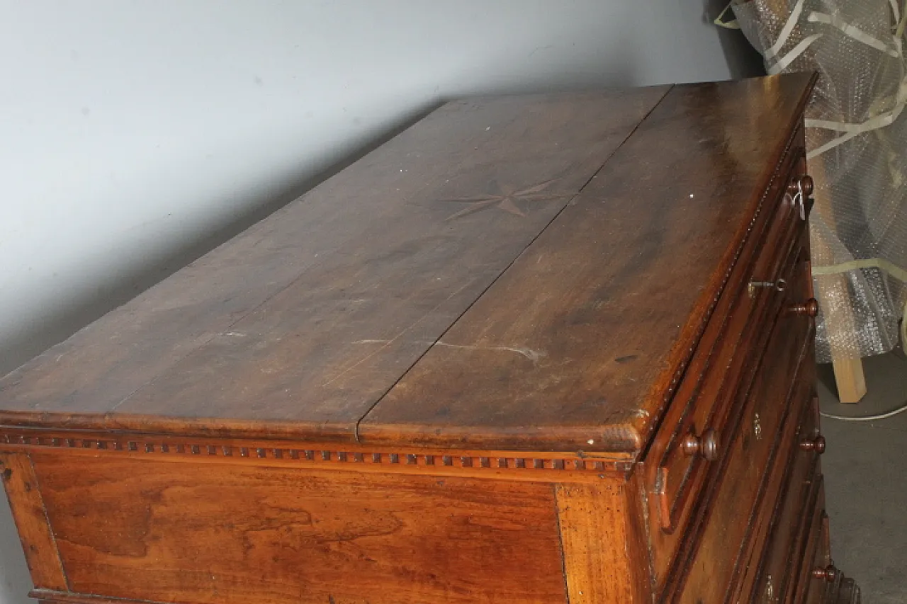 Chest of drawers Carlo X solid walnut, with inlaid star, 1830 11