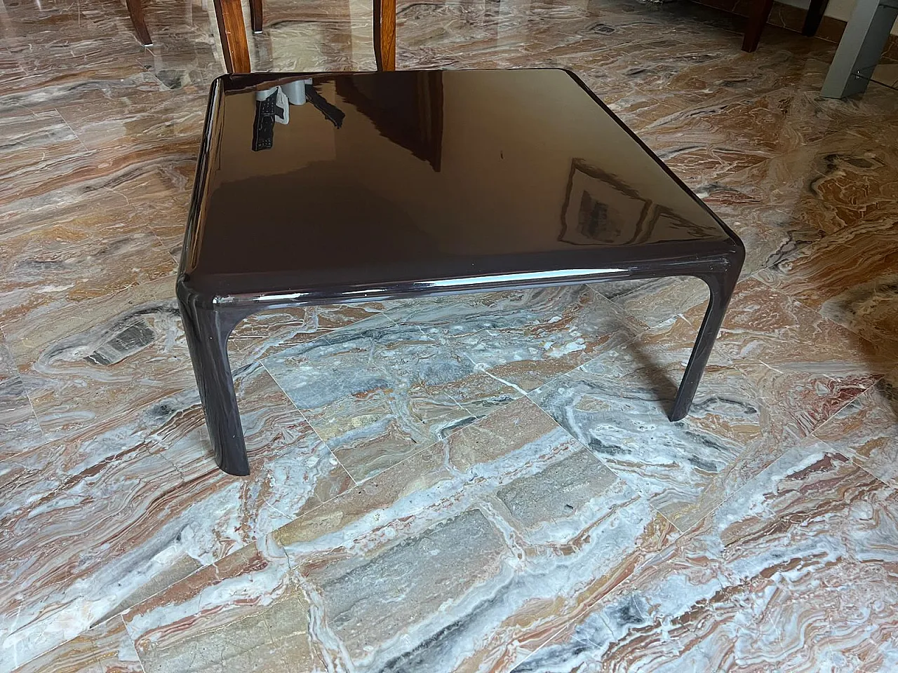 Tavolo Artemide Demetrio di Vico Magistretti, anni '70 1