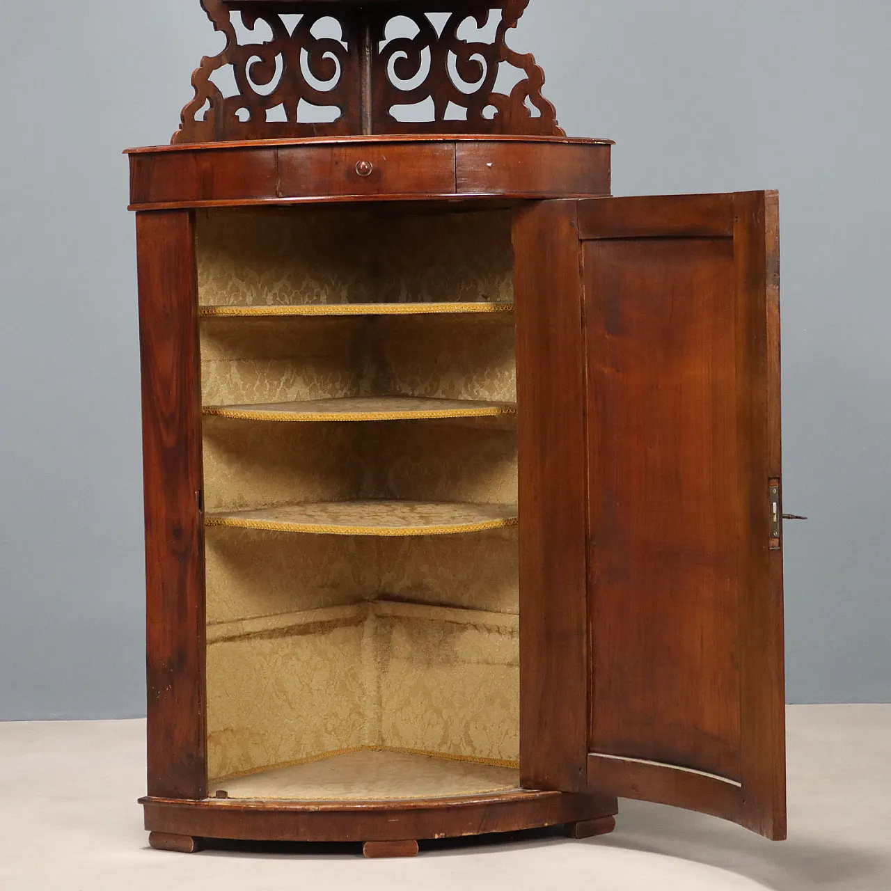 Corner cupboard with drawer and door, late 19th century 3