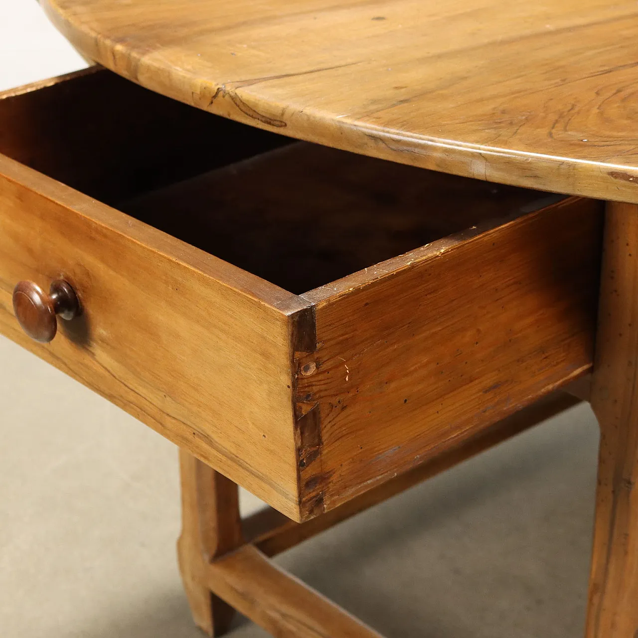 Walnut and pine banded table with pair of drawers, 19th century 7