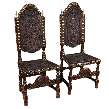 Coppia di sedie italiane antiche in cuoio del XVIII secolo