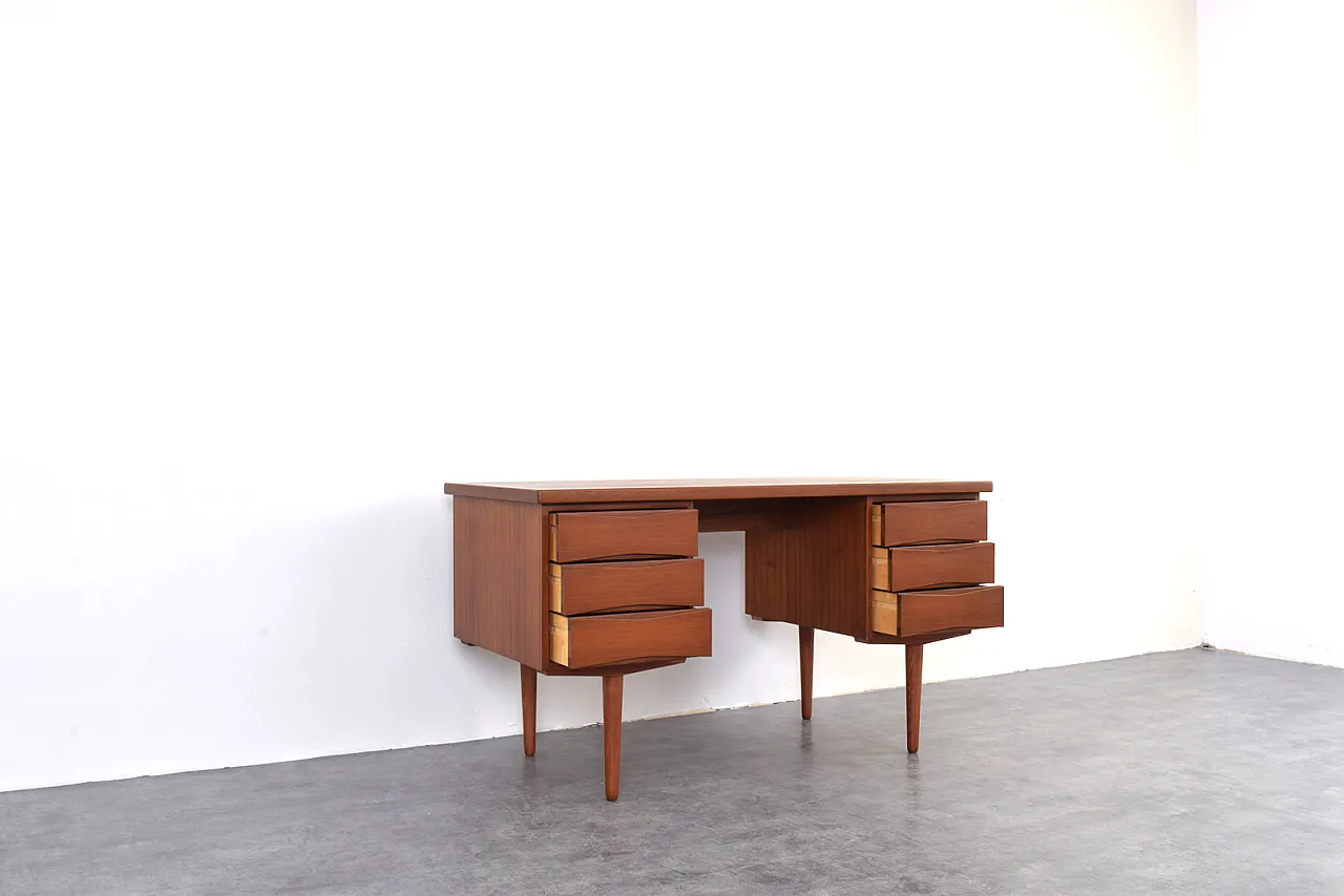 Mid-Century Teak Desk by Fredrik Kayser for Skeie Møbler, 1960s. 9