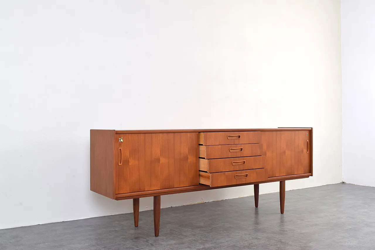 Sideboard in teak danese, anni '60 13
