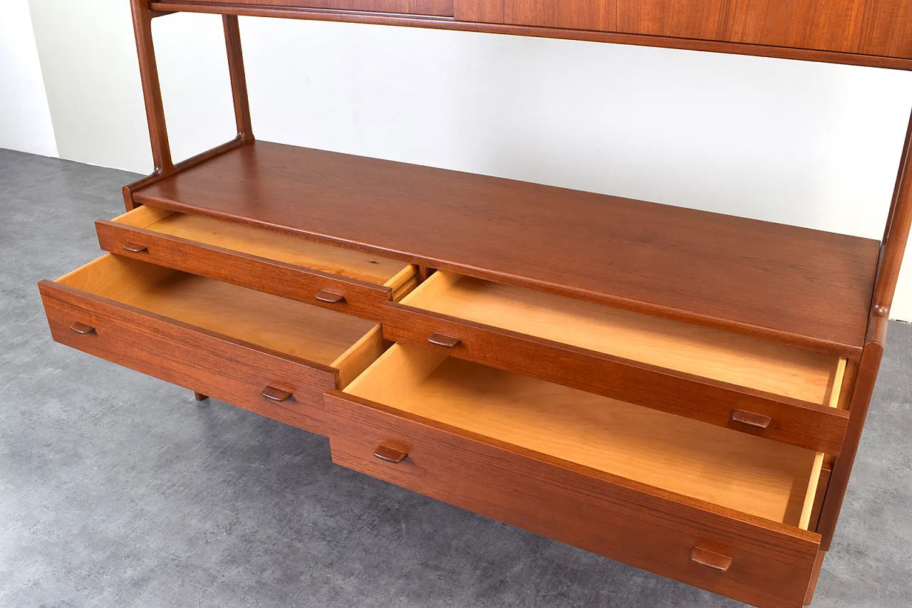 Sideboard di teak danese di Hans Wegner per Ry Møbler, anni '50 17