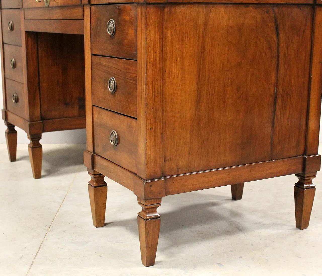 Louis XVI Desk in Noce Italia '700 10