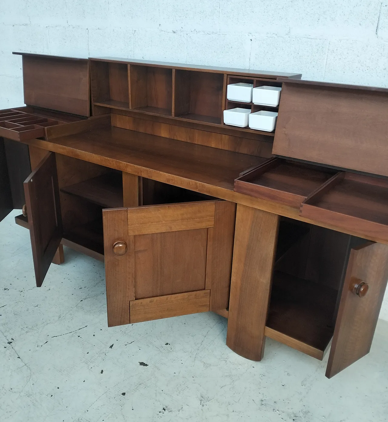 Walnut Sideboard Credenza 602 Model by Coppola for Bernini, 70s 10