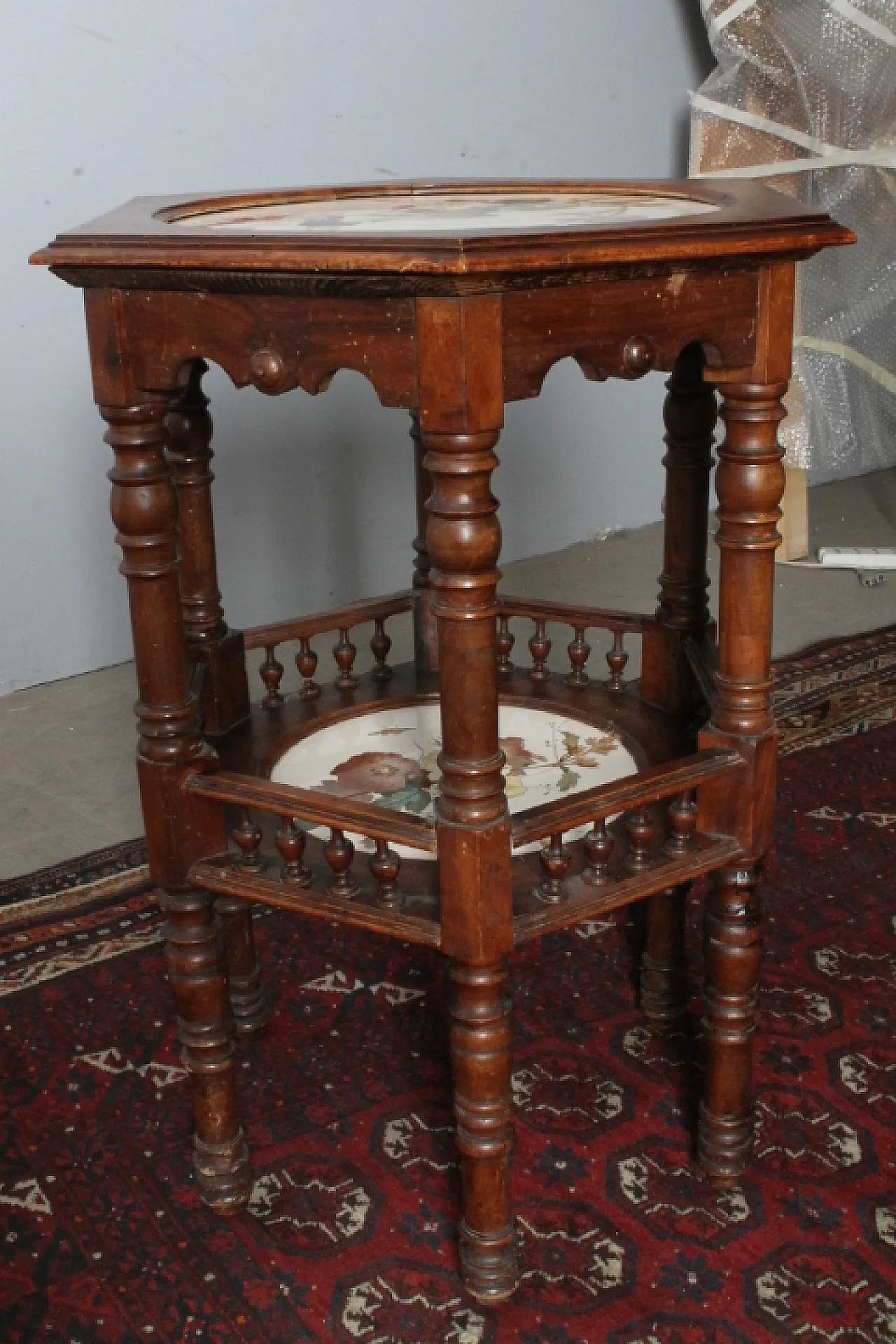 Liberty hexagonal table with painted ceramic plans, 30s 11