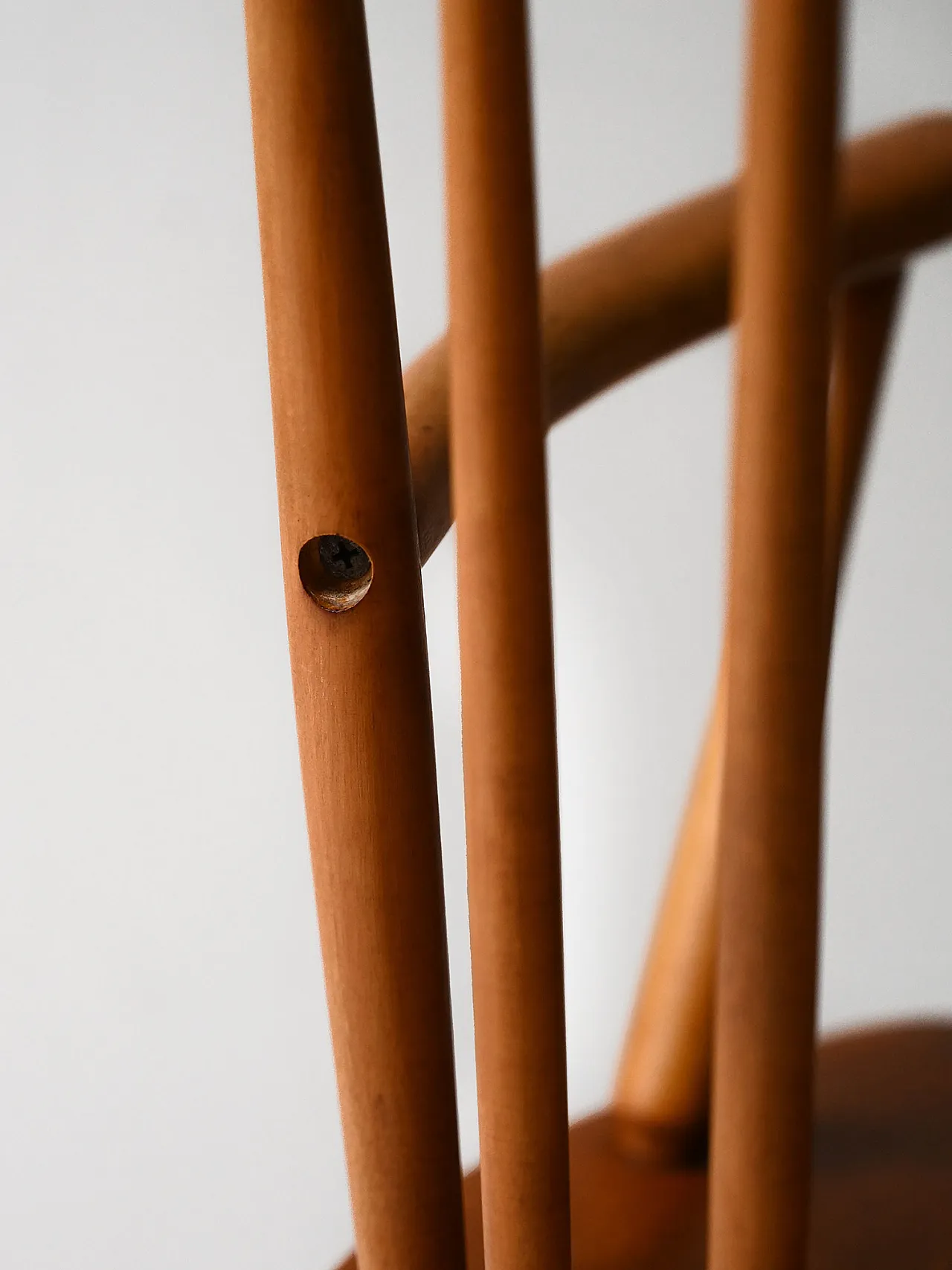 Sedia a dondolo scandinava  in faggio e teak, anni '60 7