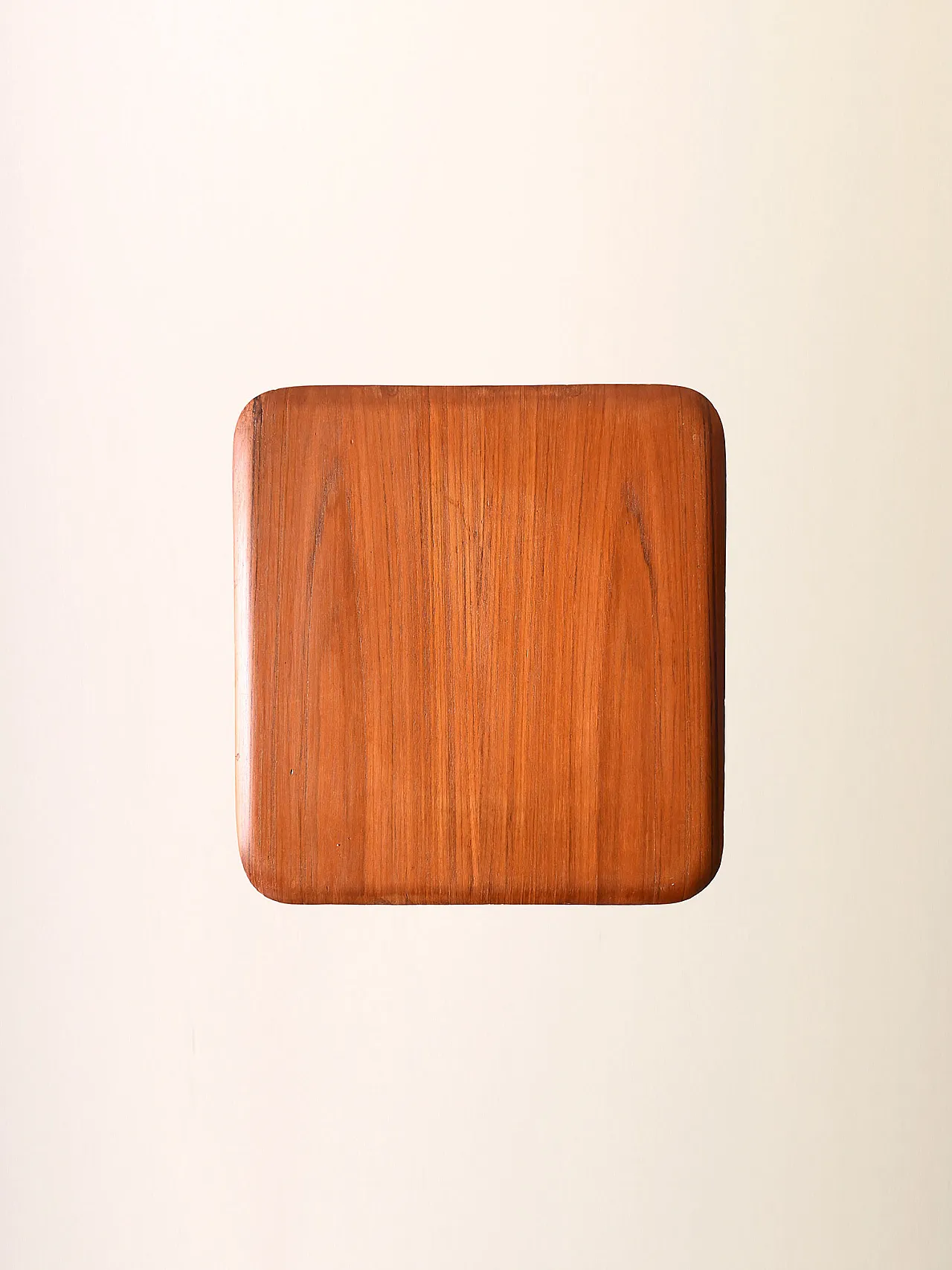 Fanett stool by Ilmari Tapiovaara 9