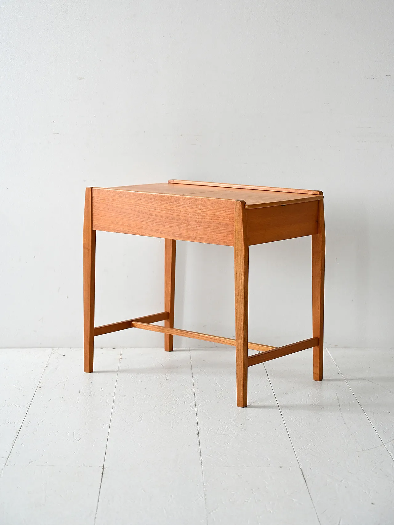 Scandinavian coffee table in elm with storage compartment, 1960s 2