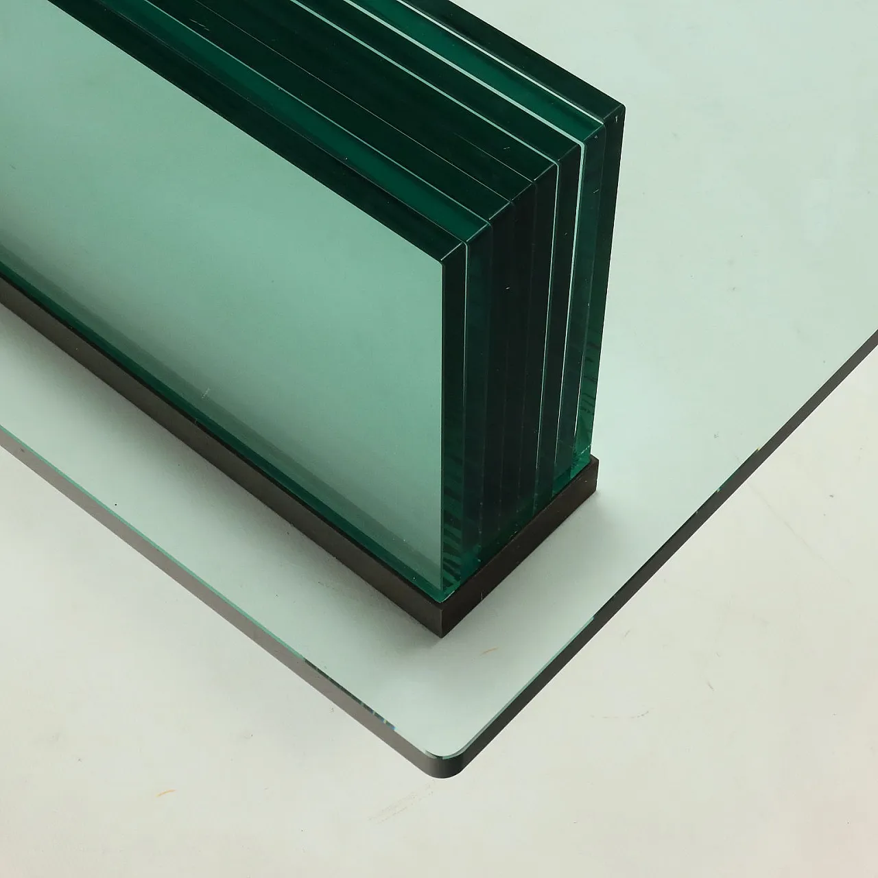 Tavolino da caffè in vetro, fine '900 7