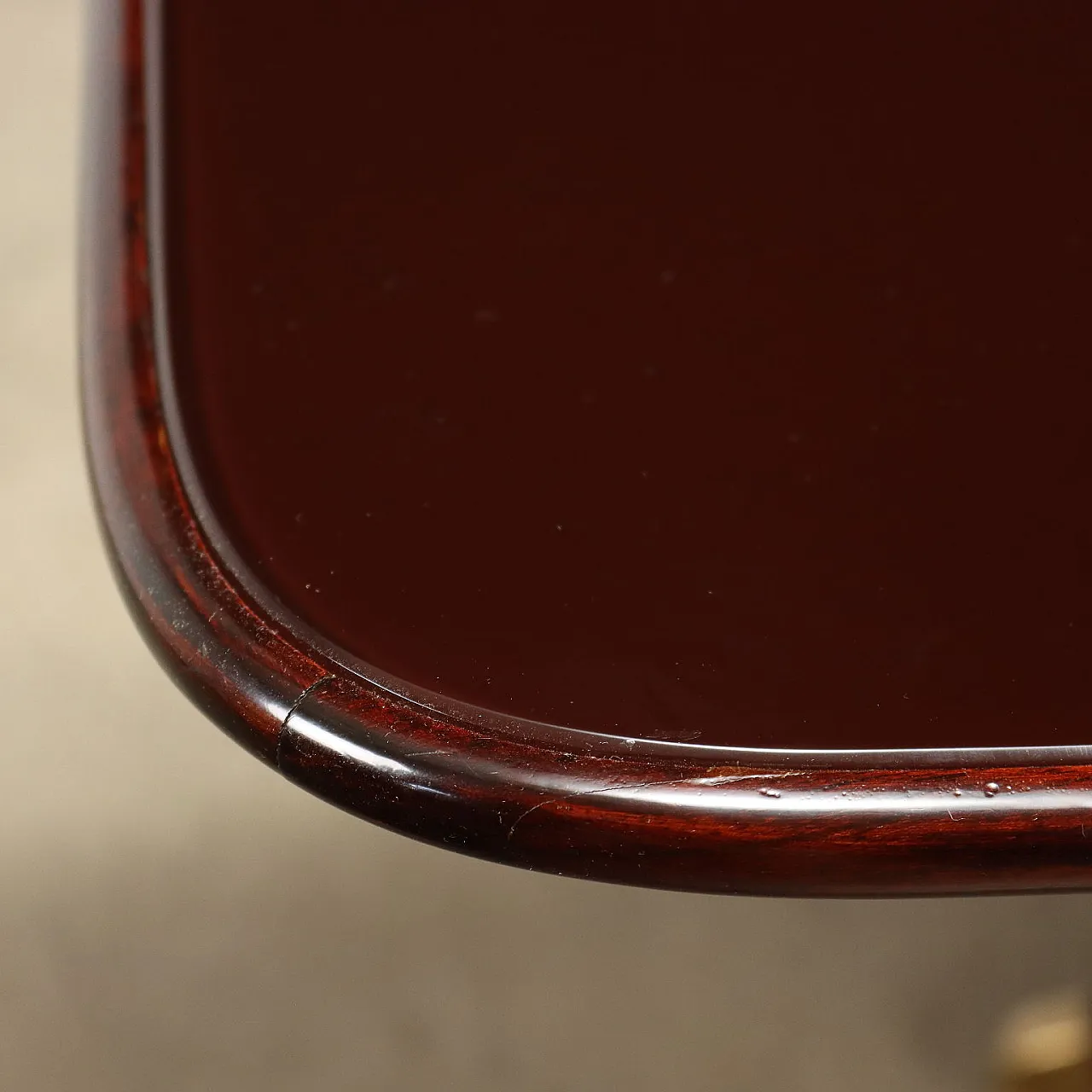 Tavolo in legno esotico impiallacciato di Osvaldo Borsani, anni '60 4