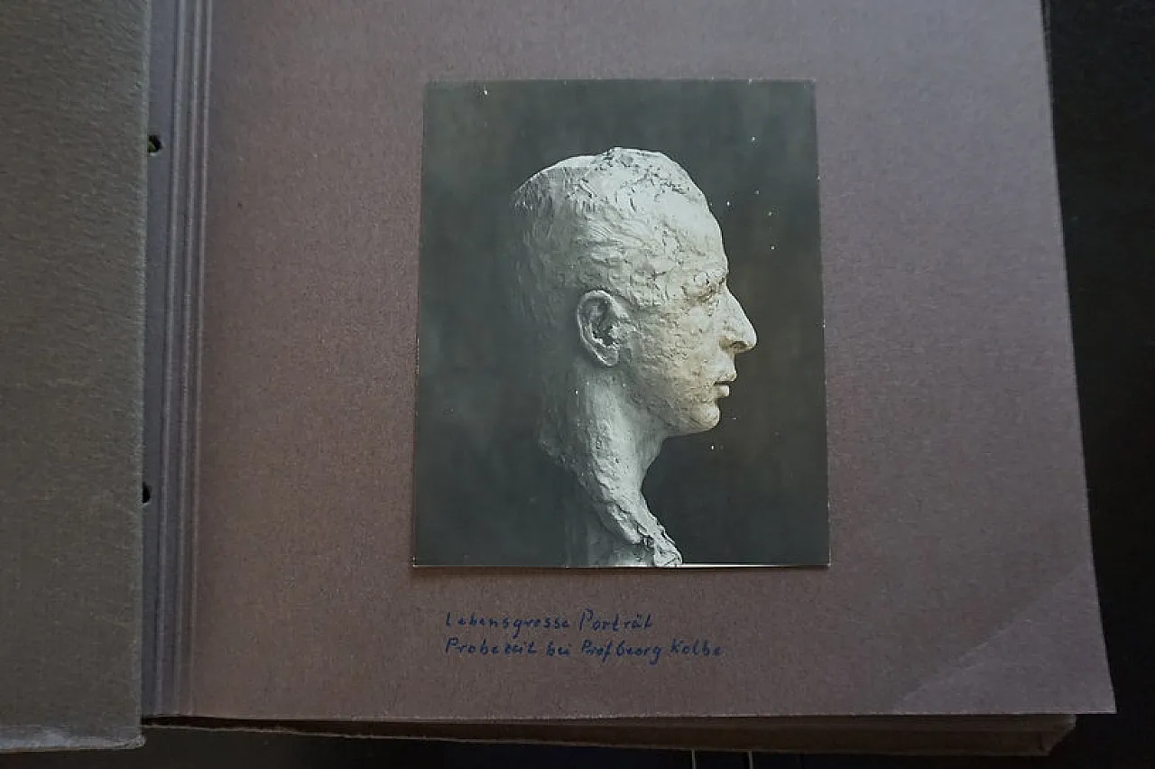 Coppia di busti in bronzo di uno studente di Georg Kolbe, anni '20 13