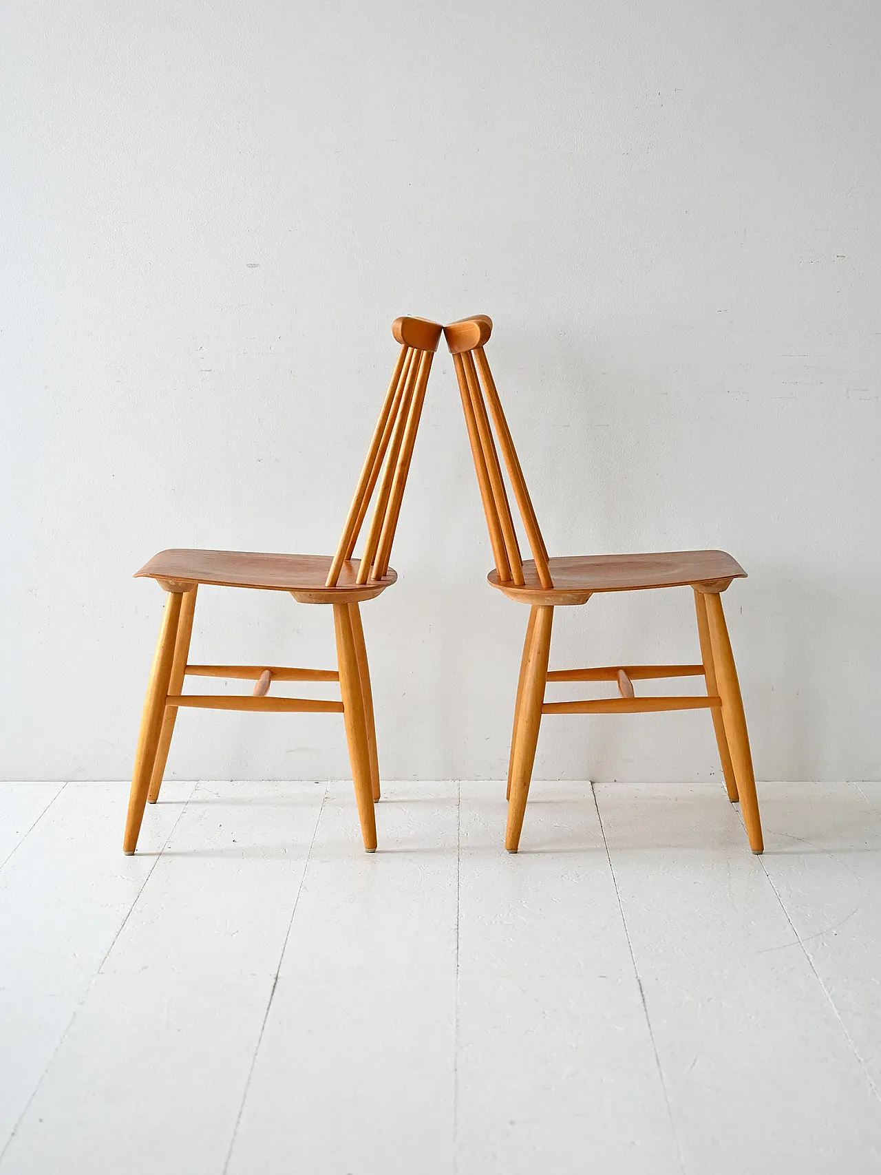 Set of 4 Scandinavian Fanett chairs by Ilmari Tapiovaara 3