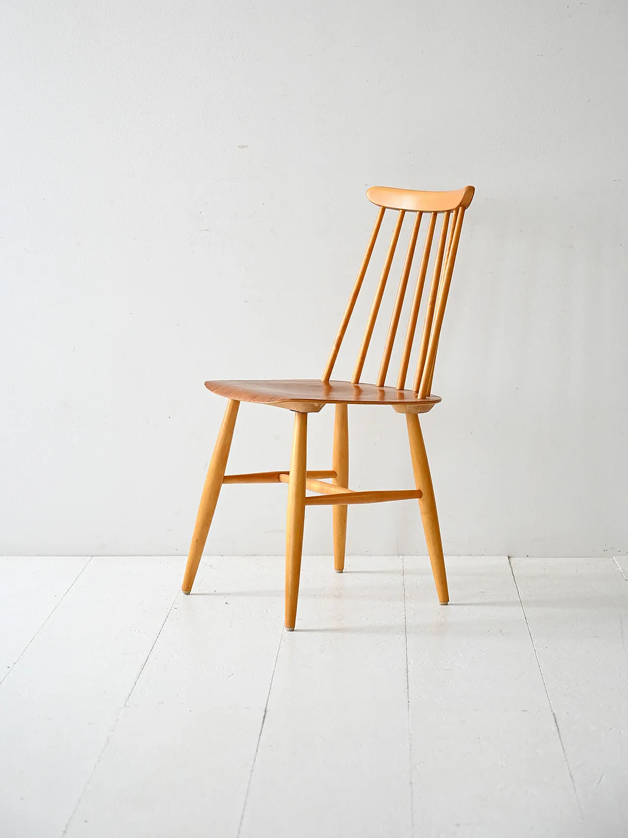 Set of 4 Scandinavian Fanett chairs by Ilmari Tapiovaara 4