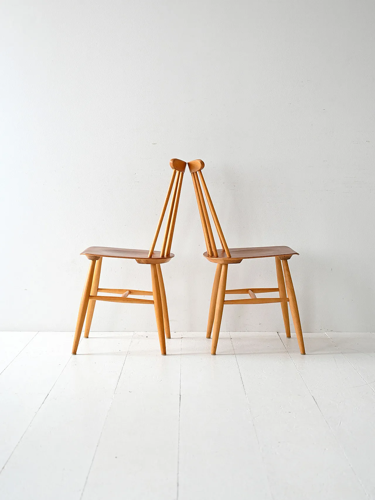 Pair of Scandinavian Fanett chairs by Ilmari Tapiovaara 4
