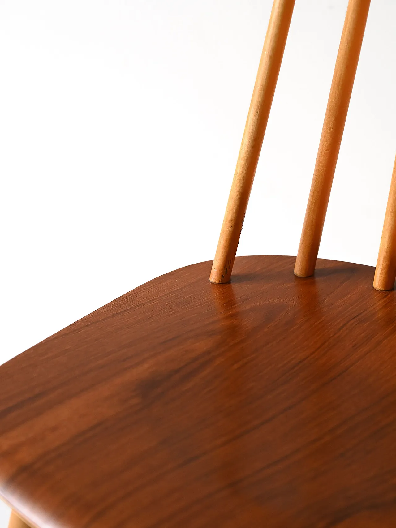 Pair of Scandinavian Fanett chairs by Ilmari Tapiovaara 6