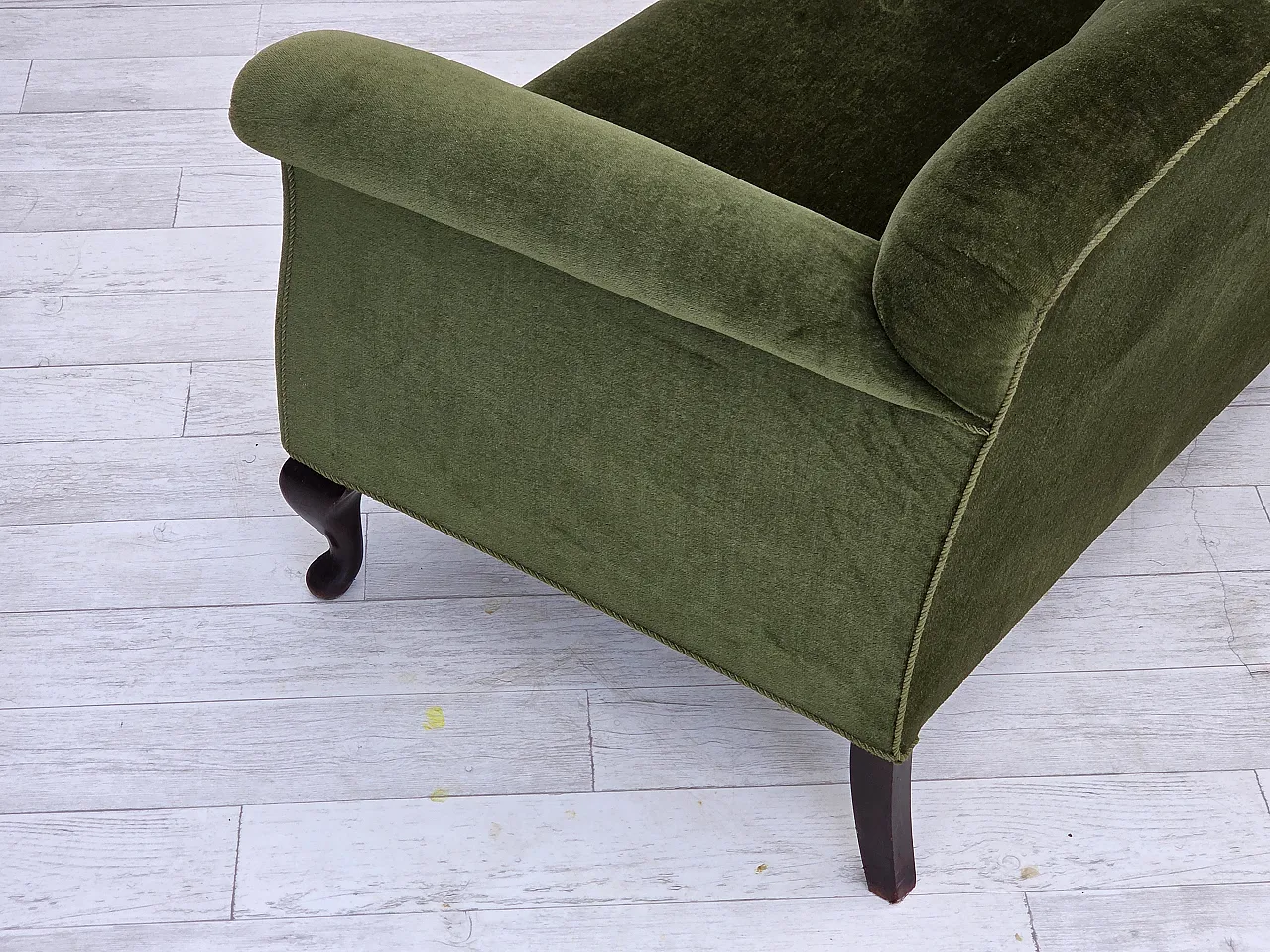 Divano danese a 2 posti in velluto verde e frassino, anni '50 11