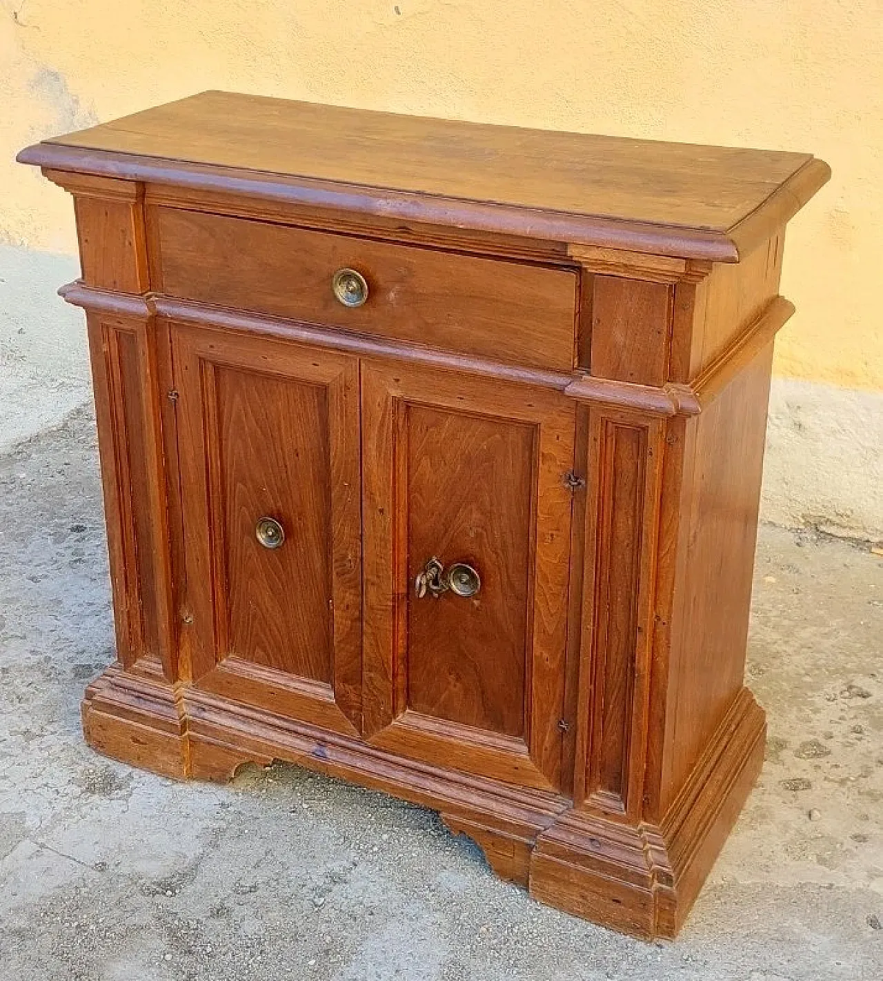 Solid wood sideboard, 18th century 3