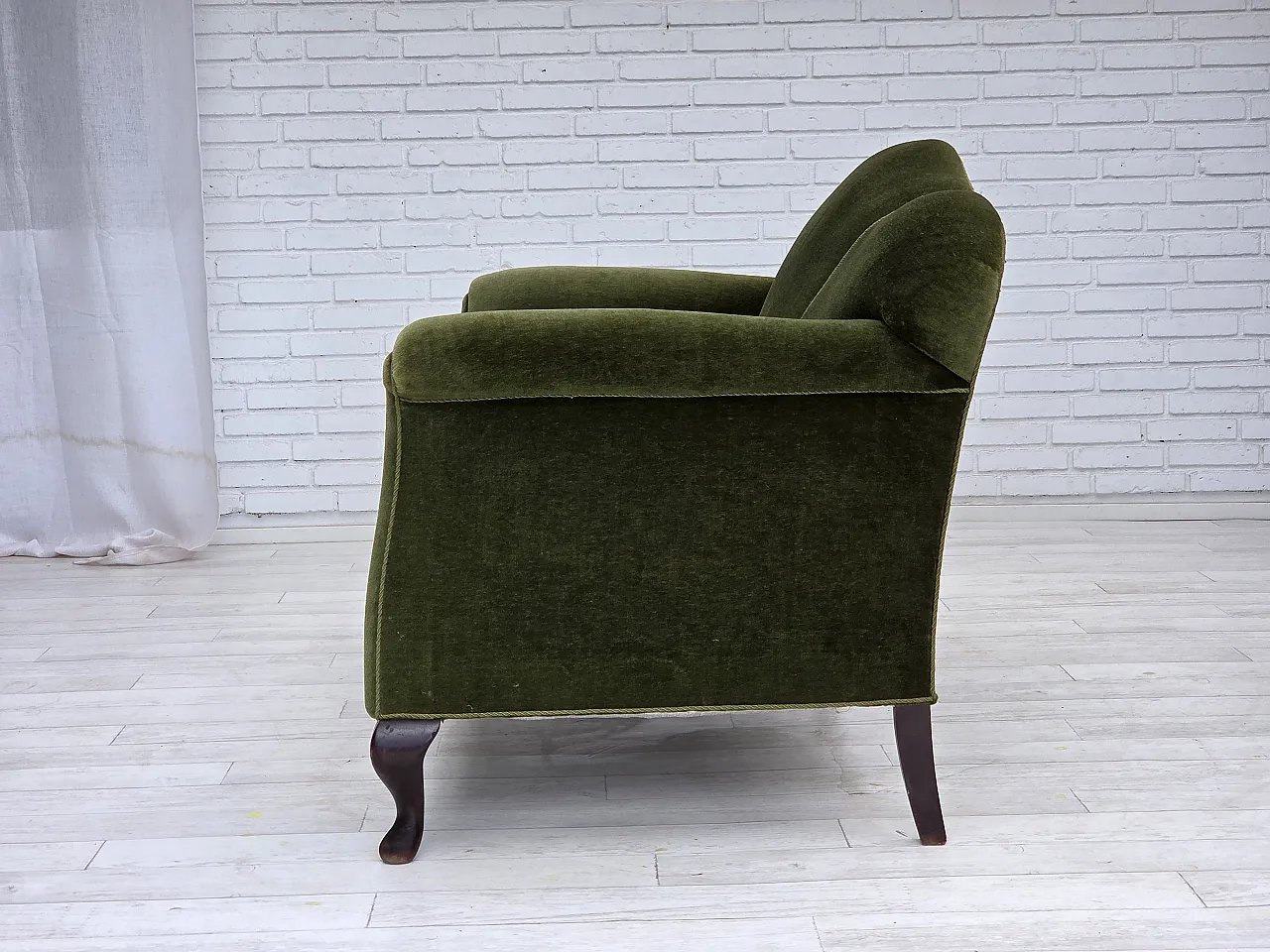 Divano danese a 2 posti in velluto verde e frassino, anni '50 14