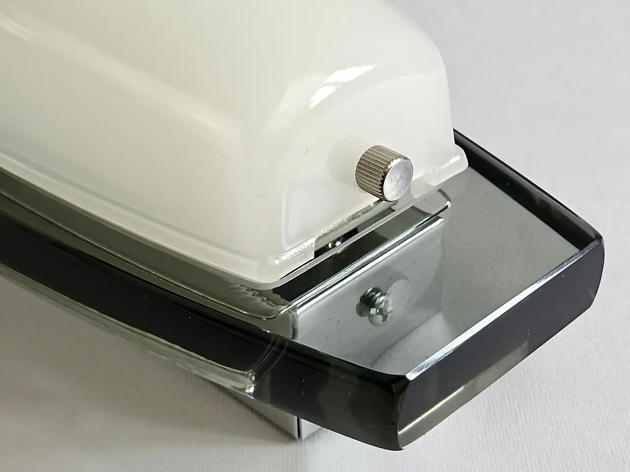 Pair of appliques in opaline glass and smoked crystal, 1970s 5