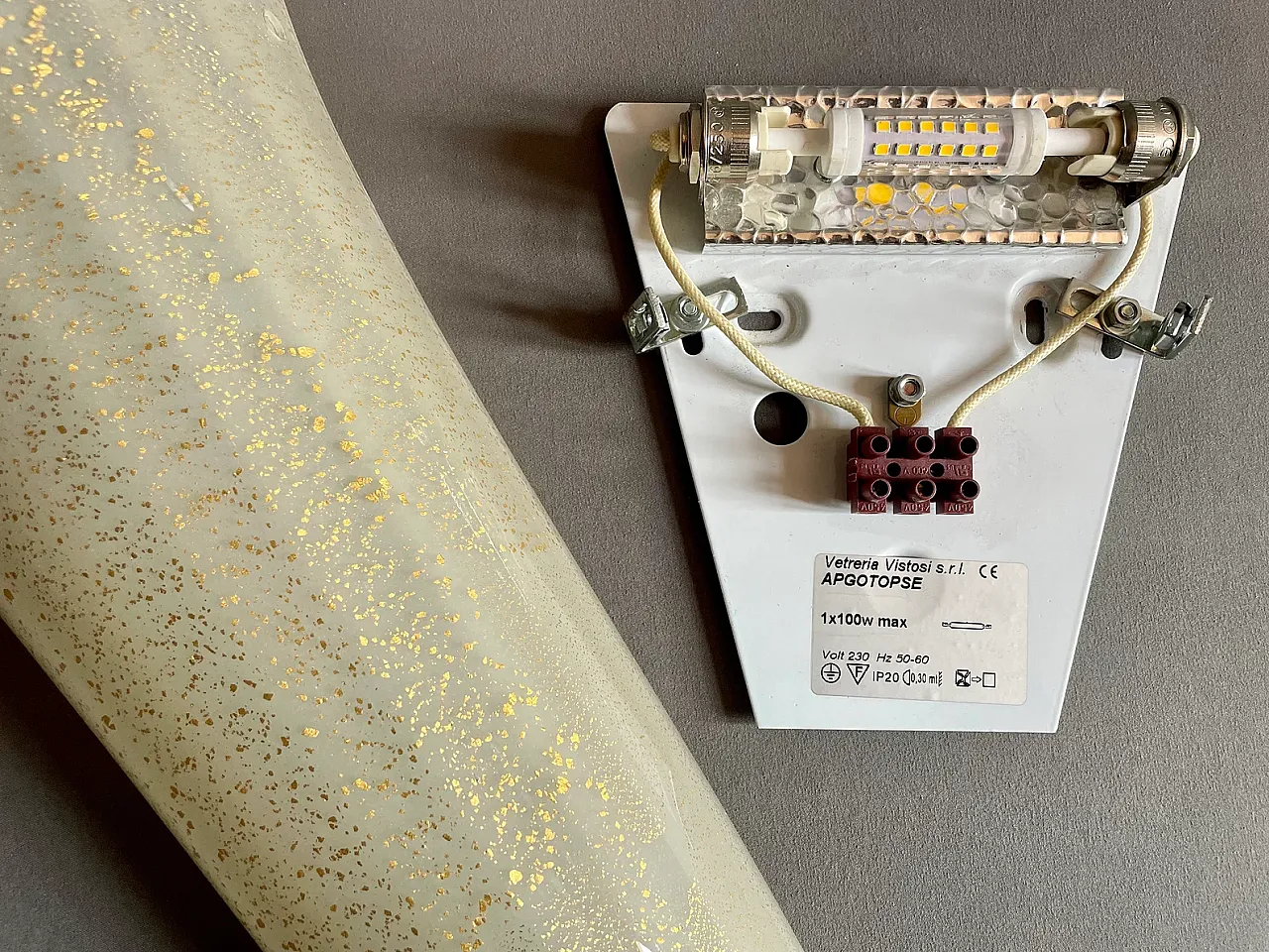 Single wall lamp in artistic Murano glass by Vistosi, 1990s 10