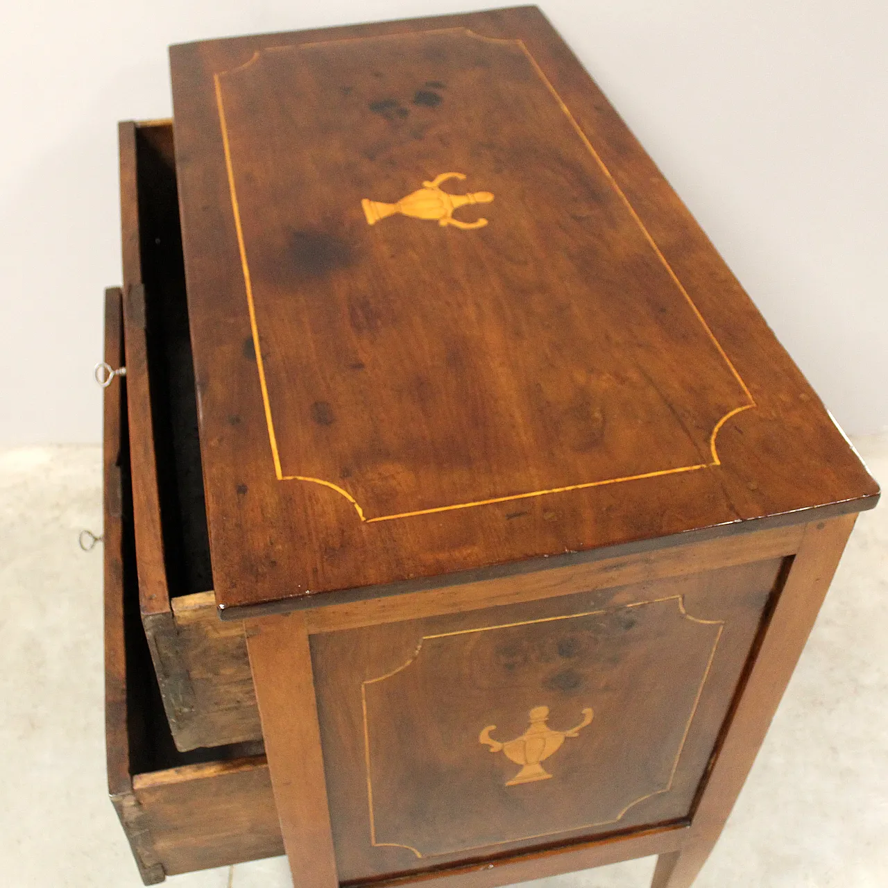 Cassettone comò Luigi XVI in noce intarsiato '700 Italia 12