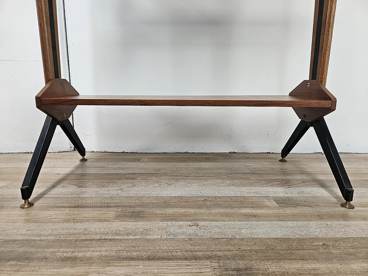 Libreria terra cielo in teak con mensole e scomparto, anni '60 23