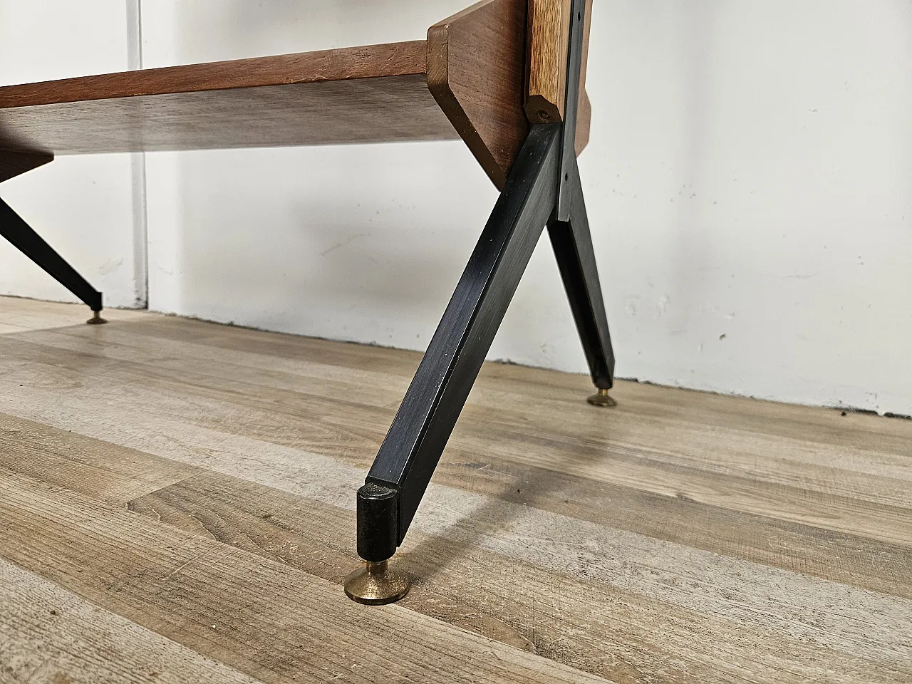 Libreria terra cielo in teak con mensole e scomparto, anni '60 24