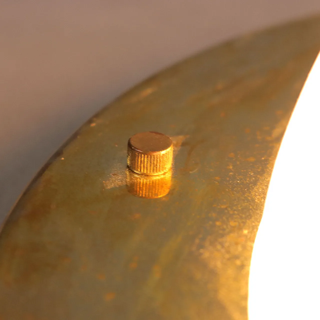 Lampada da soffitto in ottone e vetro lattiginoso, anni '60 4